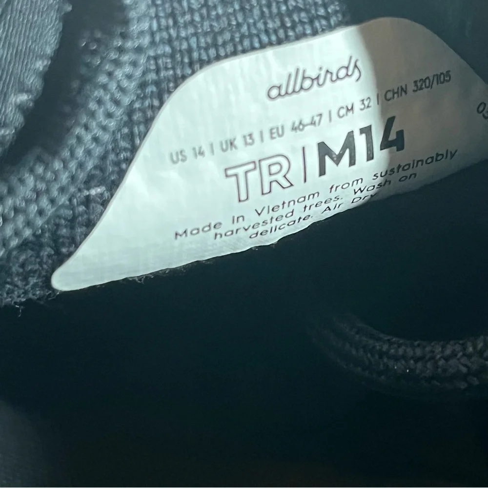 allbirds ships within